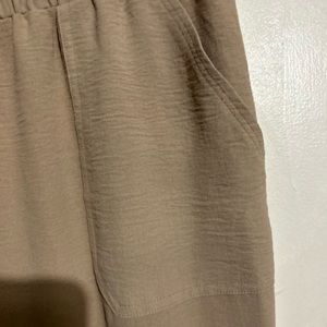 Love love, love very comfortable very soft perfect for a comfortable day